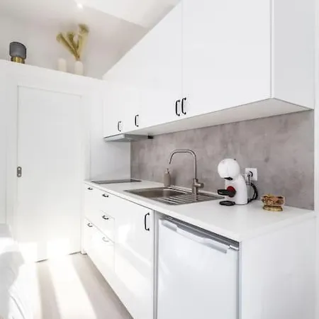 De Luxo No - T0 Oporto