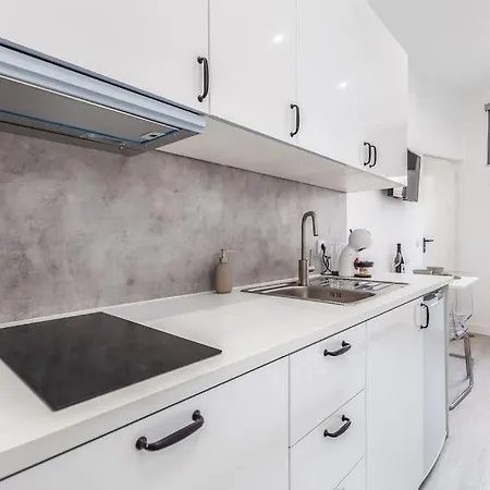 De Luxo No - T0 アパート *