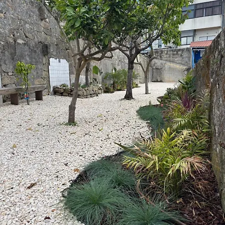 De Luxo No - T0 * Porto