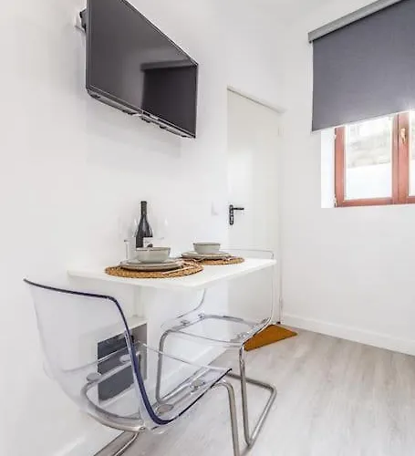 De Luxo No - T0 Oporto