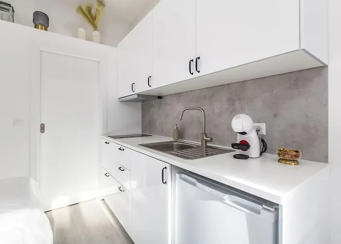 De Luxo No - T0 * Porto